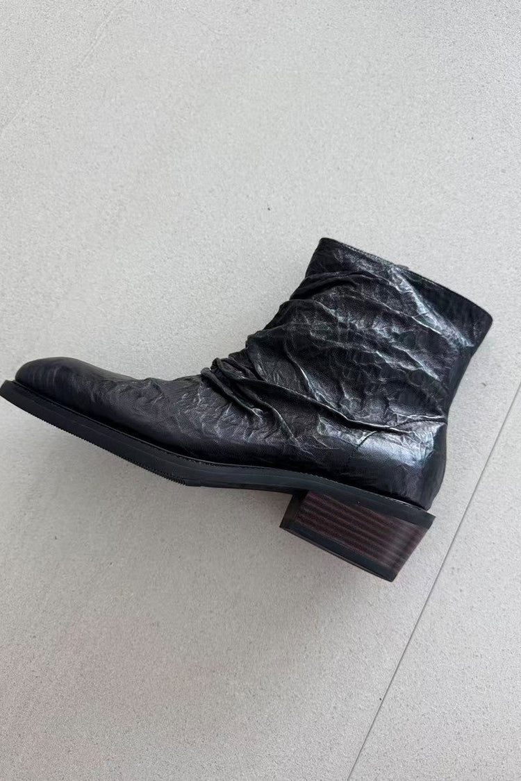 Wrinkled Pointed Chelsea Boots — TERRAINCOGNITA — view 4
