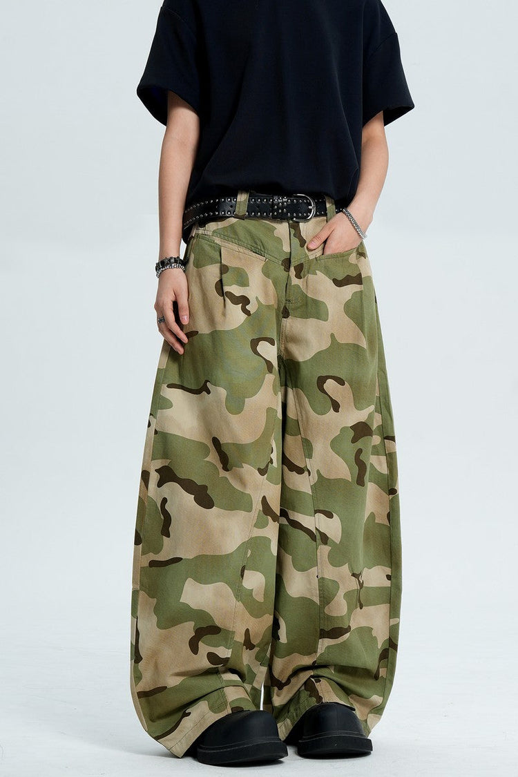 Camo Pleated Wide Leg Pants — Trenqor Basics — view 5