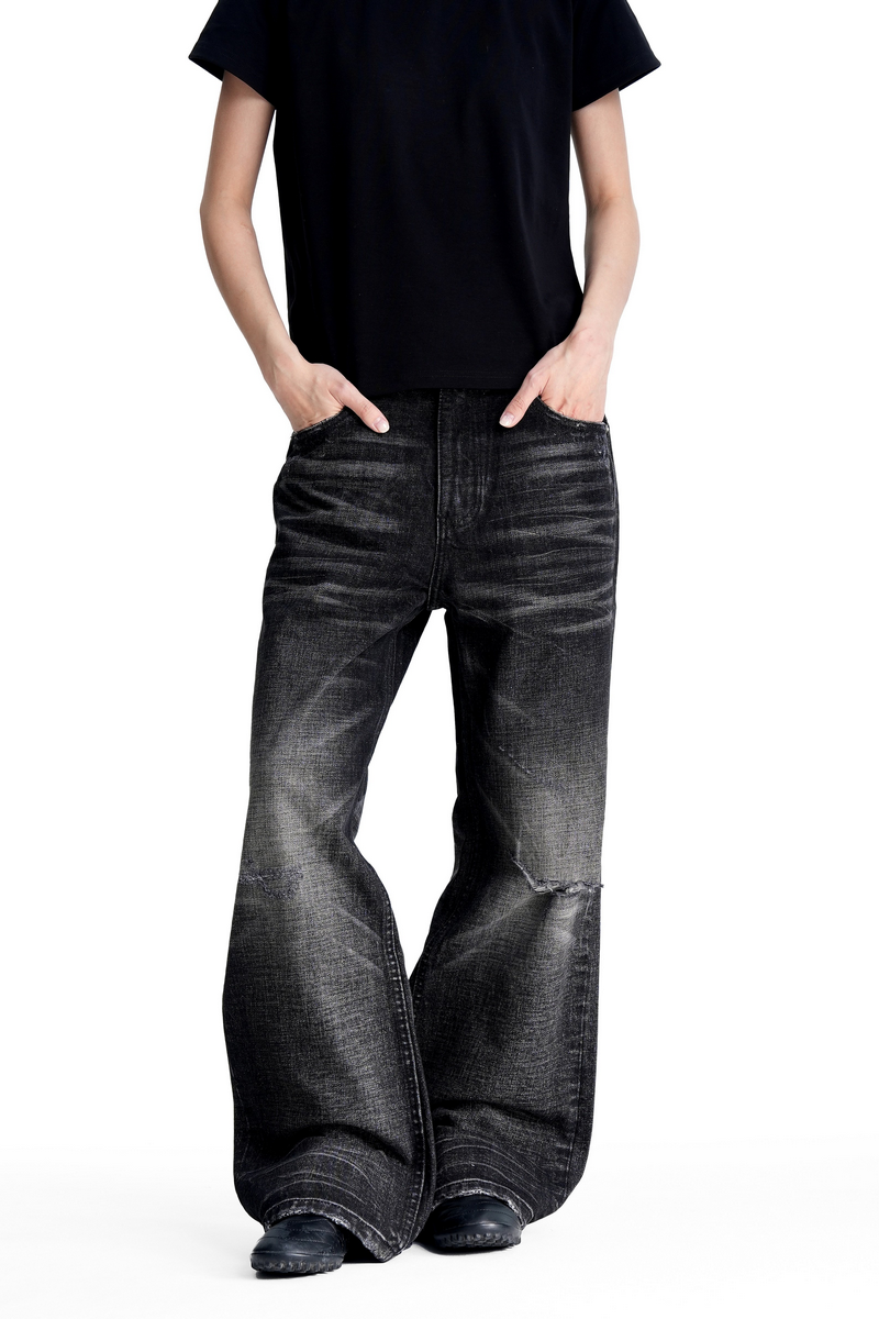 Ripped Baggy Flare Jeans