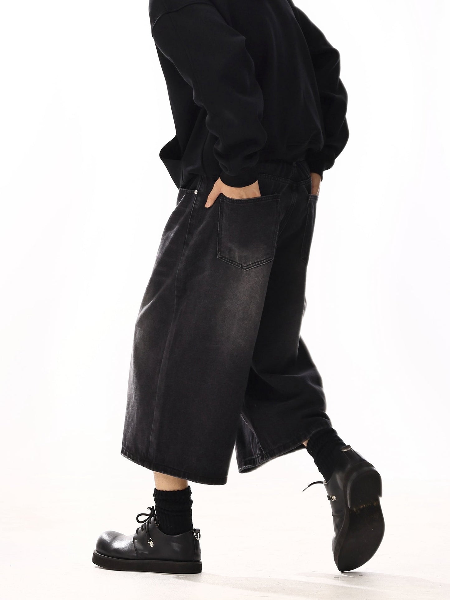 Vintage Black Cropped Shorts