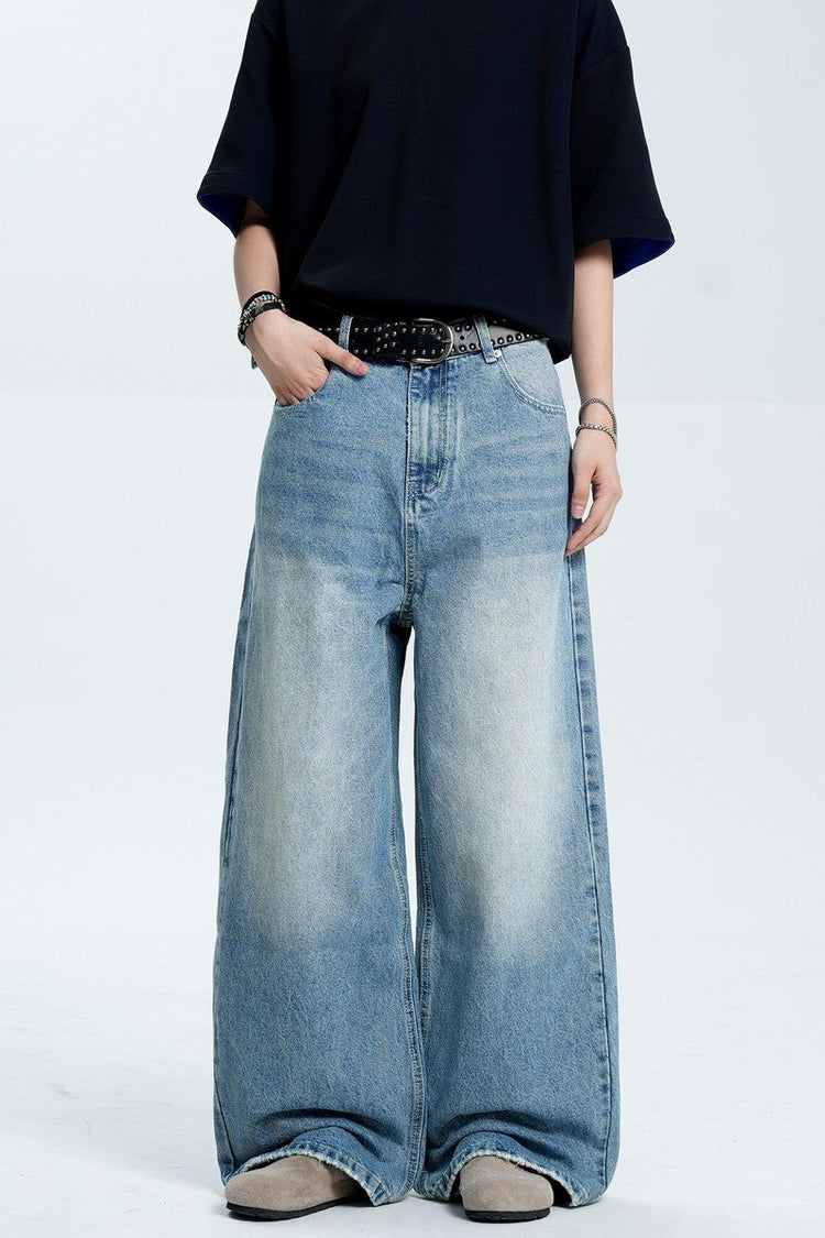 Straight Washed Dragging Jeans — Trenqor Basics — view 4