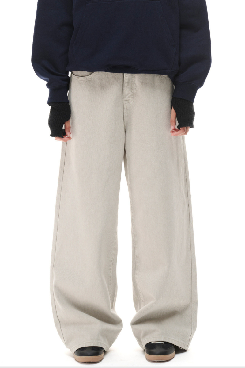 Soft Straight Jeans
