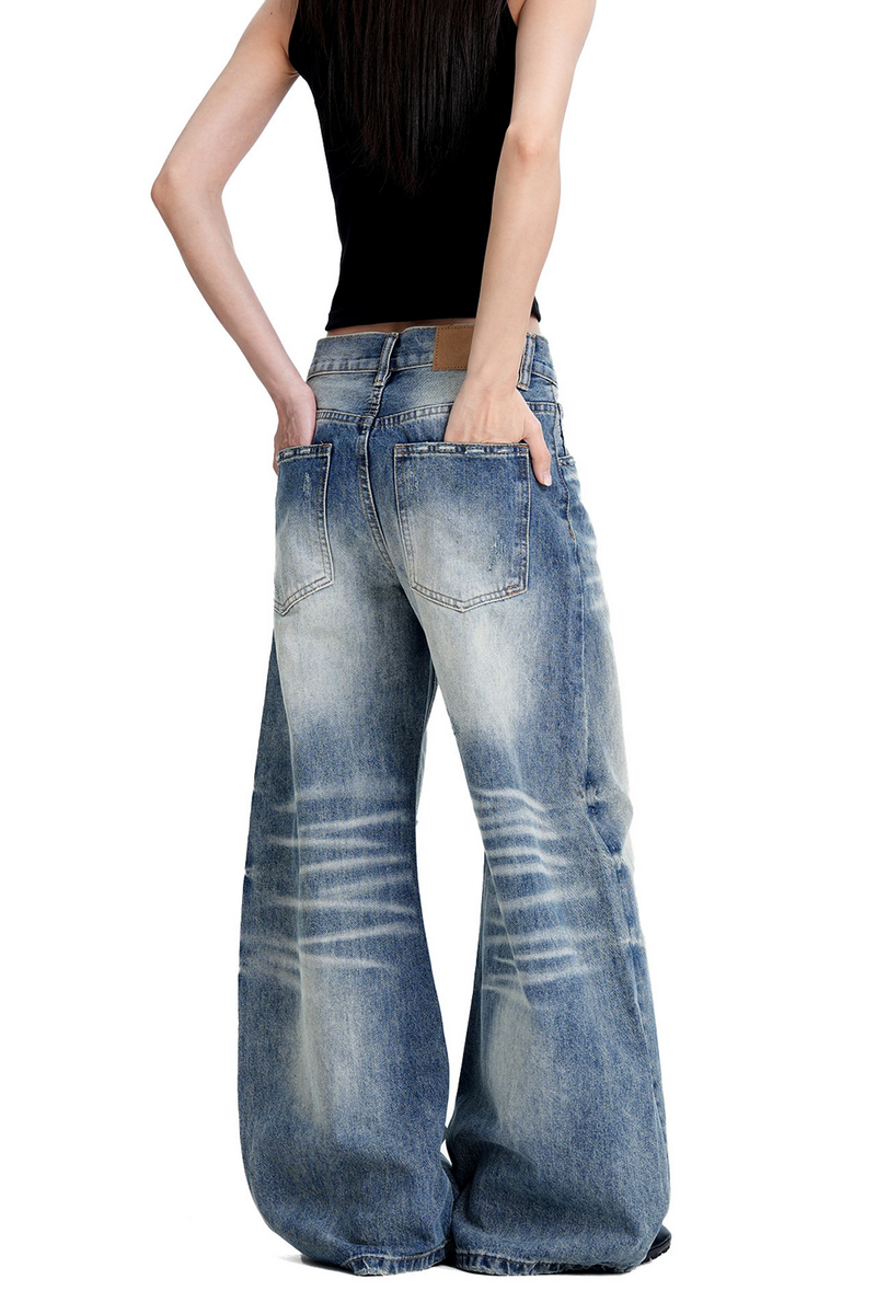 Distressed Baggy Barrel Jeans