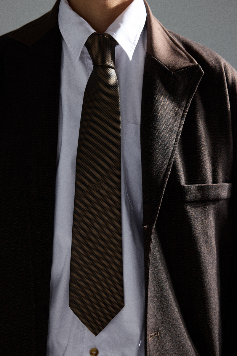 Minimal Logo Tie