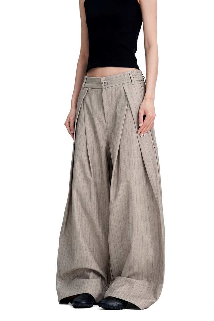 Striped Pleated Trousers — Trenqor Basics — view 4