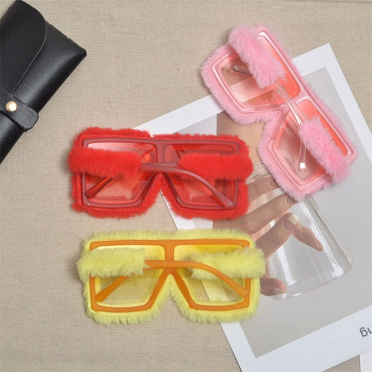 Furry Large Sunglasses — Trenqor Basics — view 8
